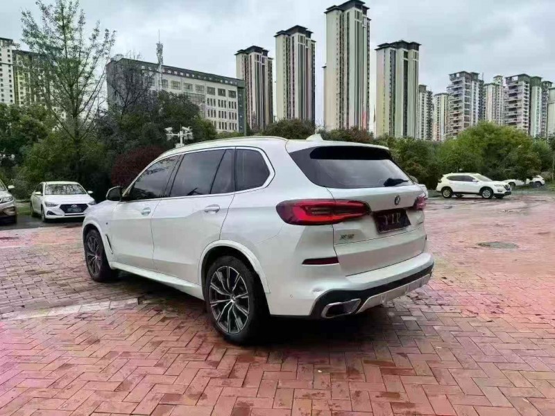 南通22年宝马X57