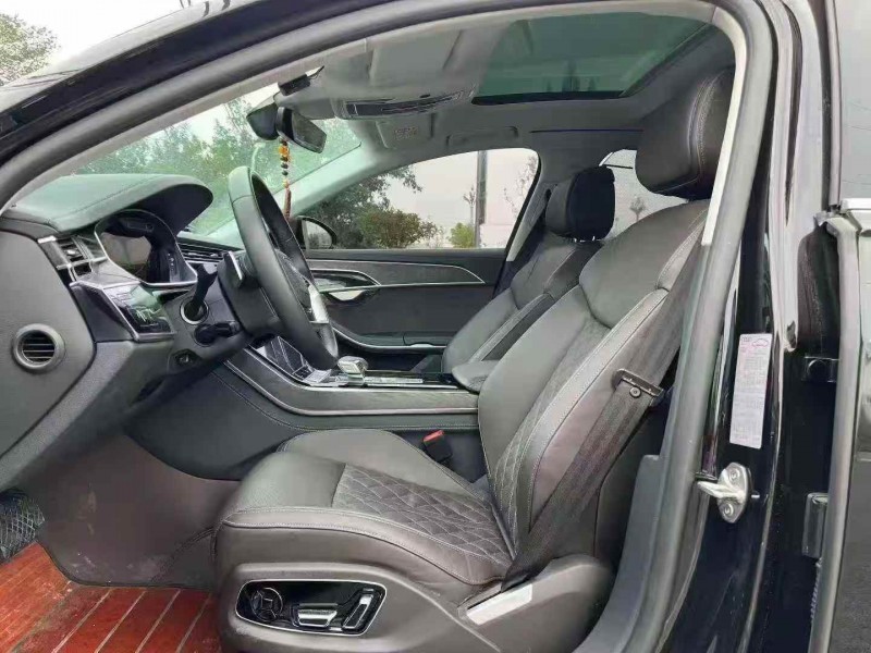 邵阳23年奥迪A8L4