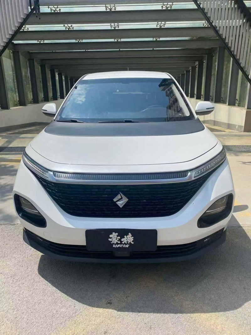 枣庄19年宝骏rm51