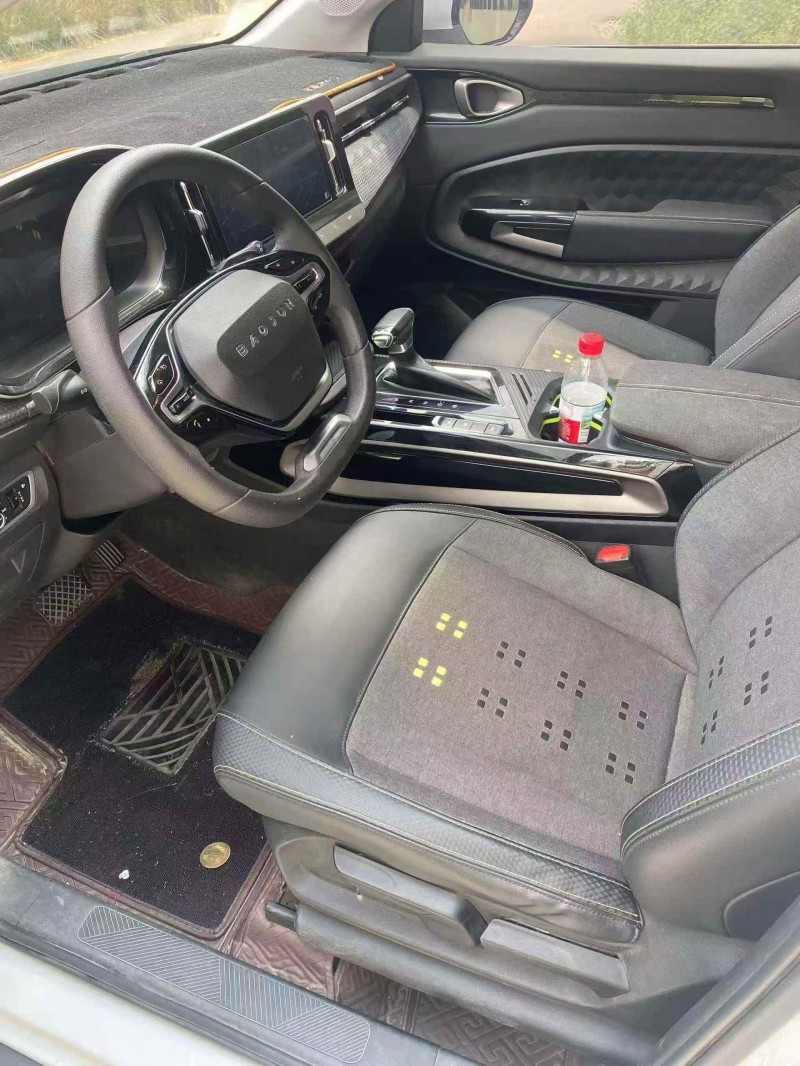 枣庄19年宝骏rm55