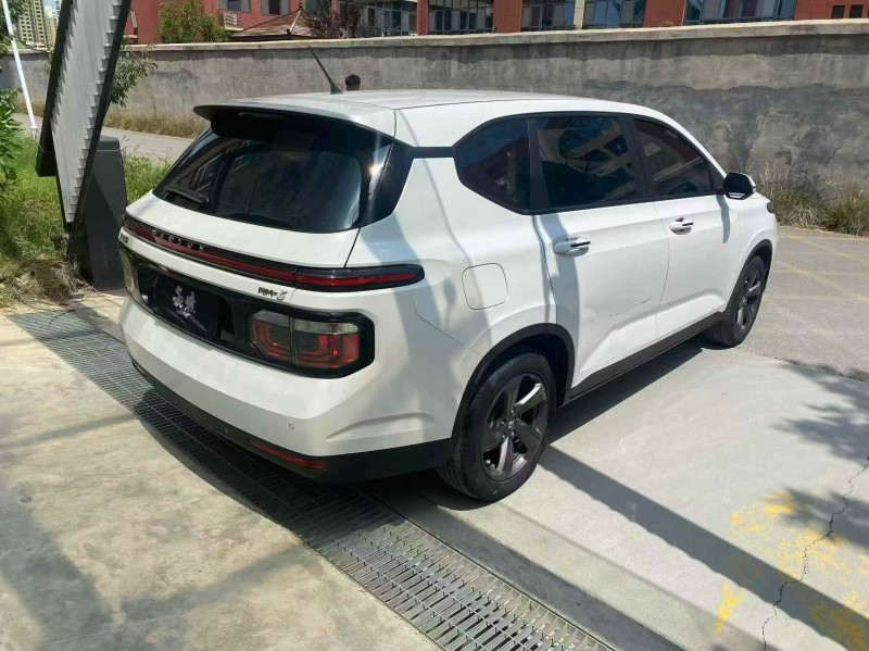 枣庄19年宝骏rm57