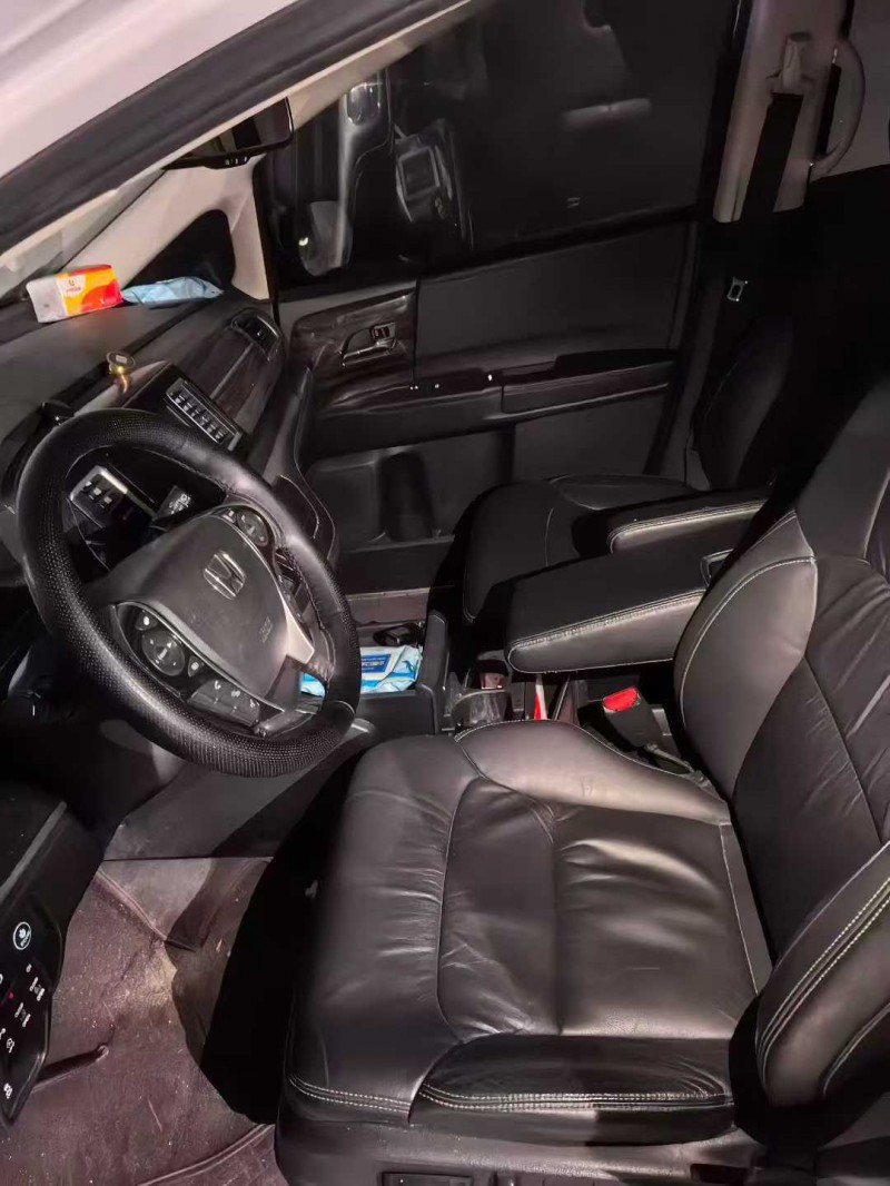 邯郸18年本田艾力绅5