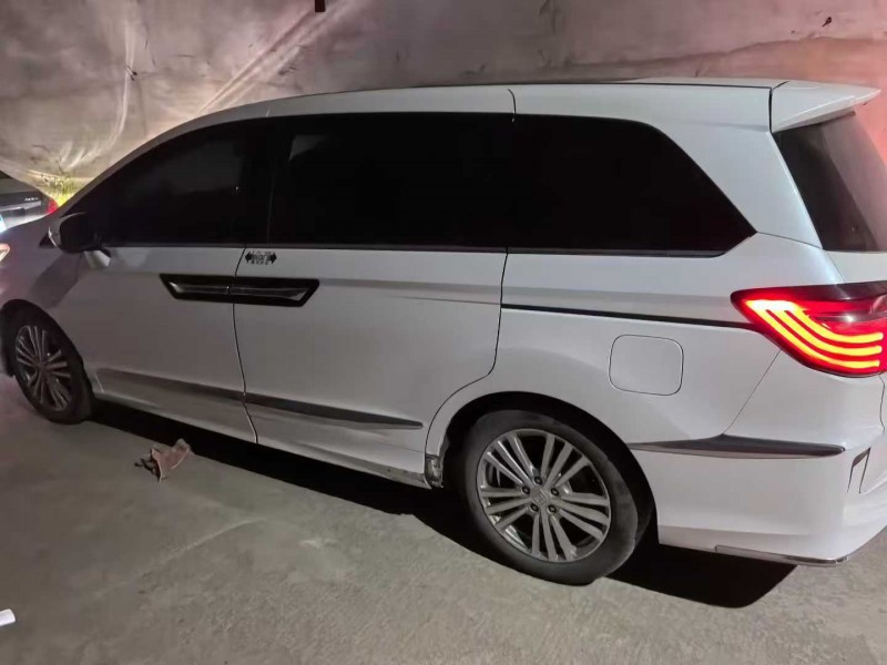 邯郸18年本田艾力绅6