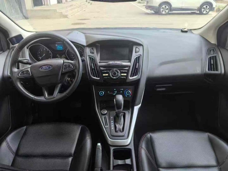 邯郸17年福特福克斯5