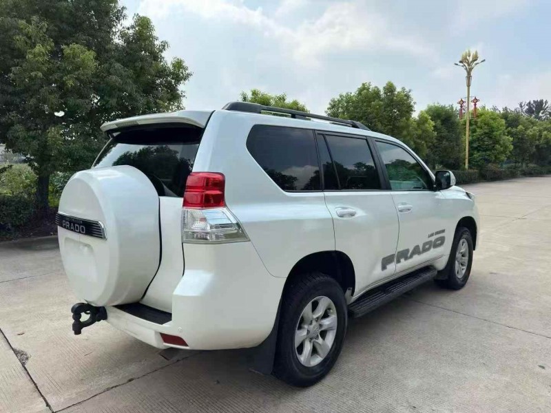 无锡12年丰田普拉多9