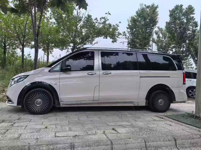 十堰21年奔驰威霆3