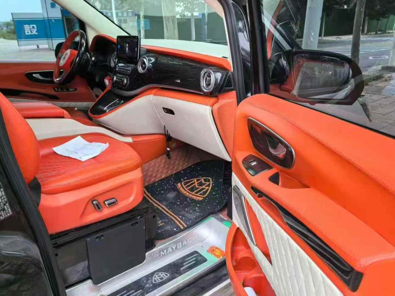 十堰21年奔驰威霆4