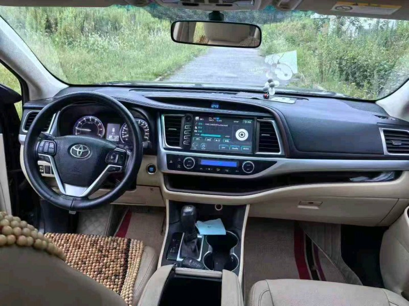 宜昌16年丰田汉兰达5