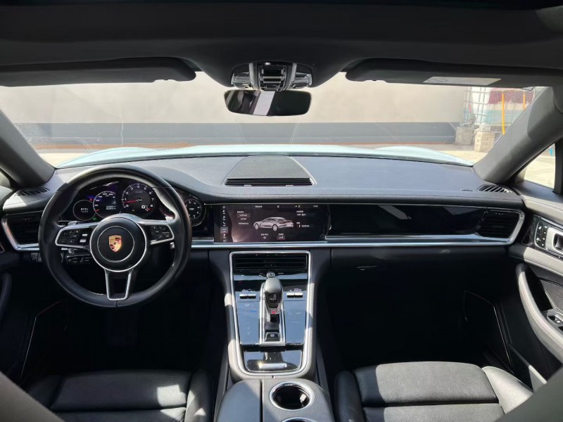 唐山19年保时捷帕拉梅拉6