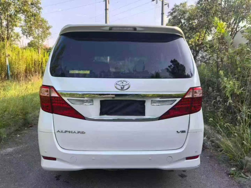 鄂州15年丰田埃尔法9