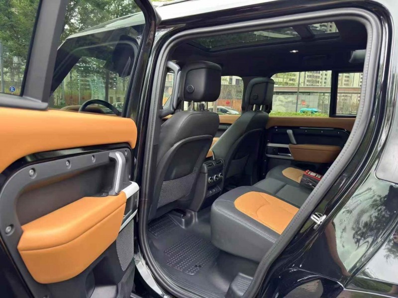 苏州24年路虎卫士7