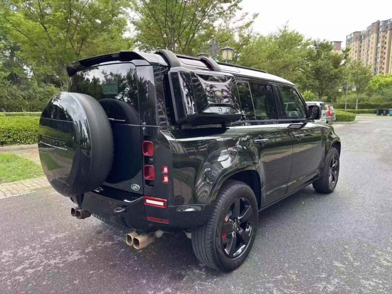 苏州24年路虎卫士8