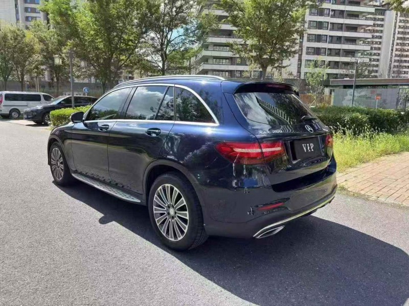 苏州17年奔驰GLC9