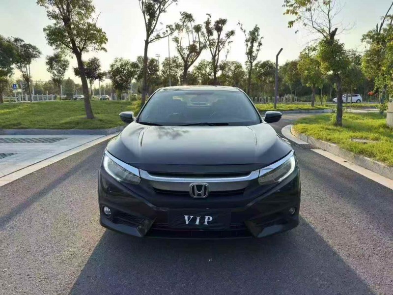 苏州17年本田思域1