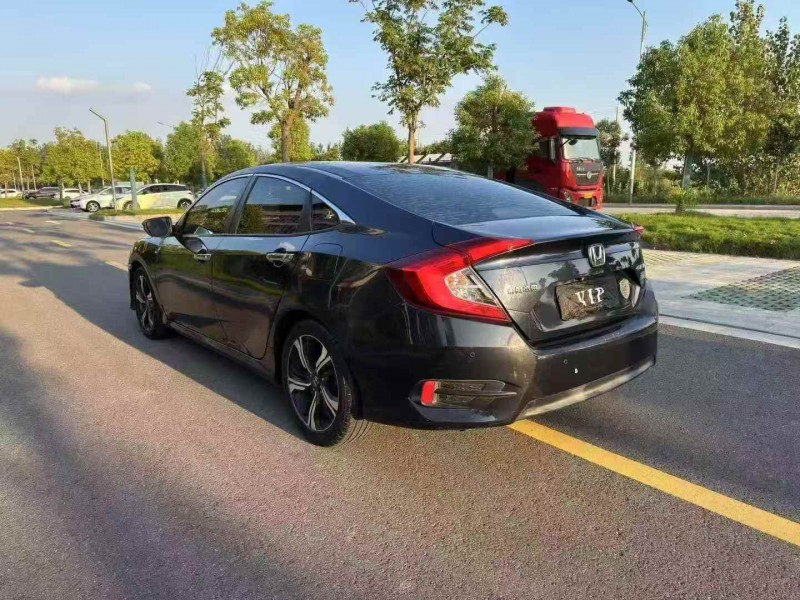 苏州17年本田思域9