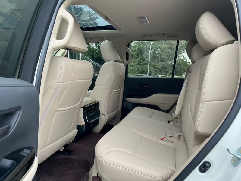 长沙24年丰田兰德酷路泽6