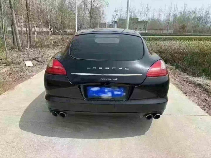 蚌埠12年保时捷帕拉梅拉8