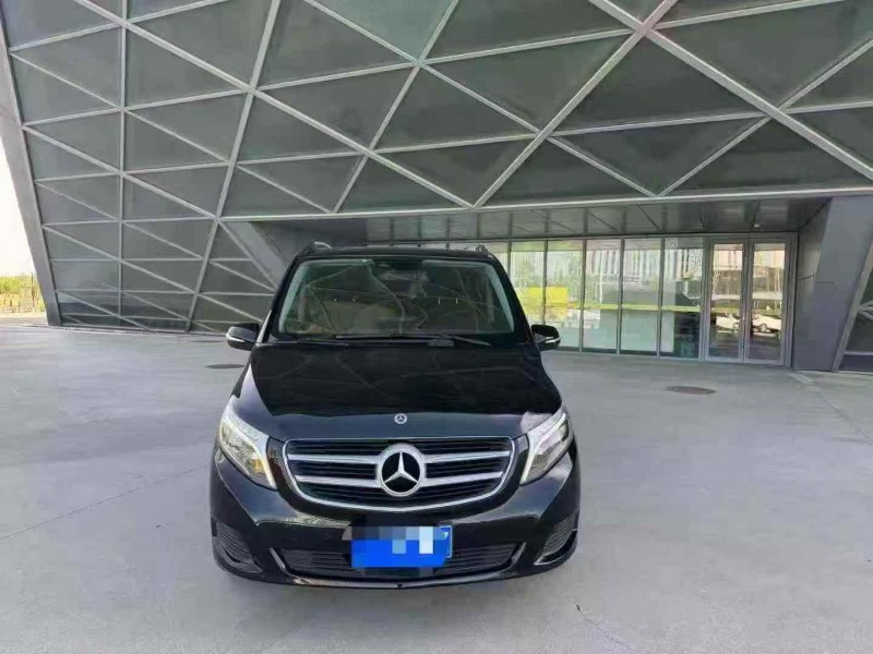 秦皇岛17年奔驰V1