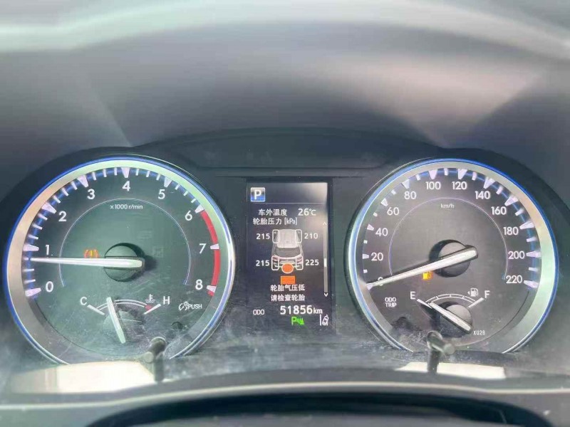 汕头21年丰田汉兰达8