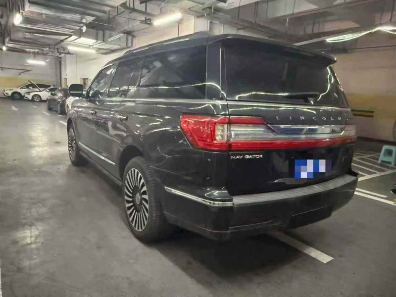 重庆19年林肯航海家7