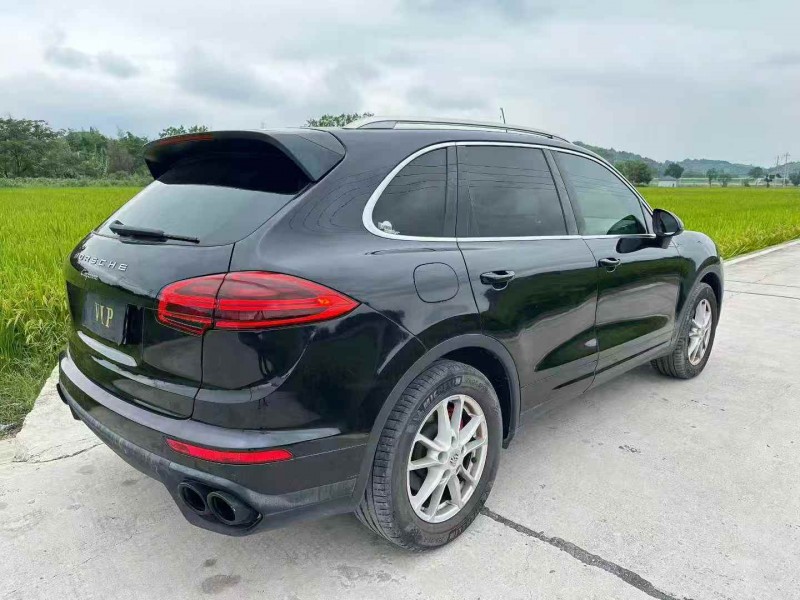 宁波15年保时捷卡宴7