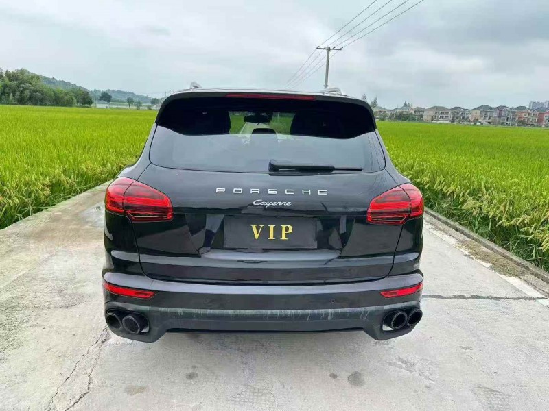 宁波15年保时捷卡宴9