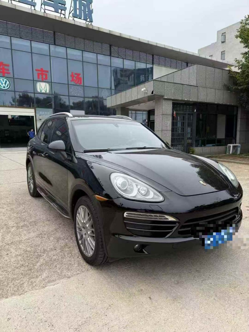 衡阳14年保时捷卡宴1