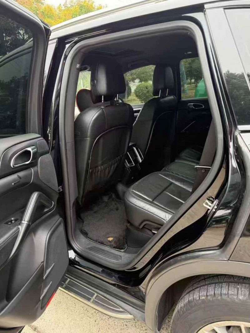 衡阳14年保时捷卡宴5