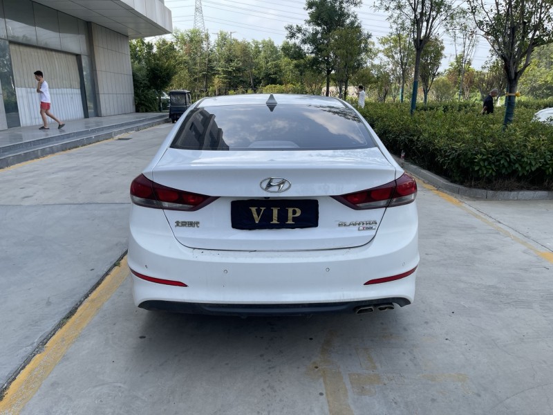 济宁20年现代伊兰特9