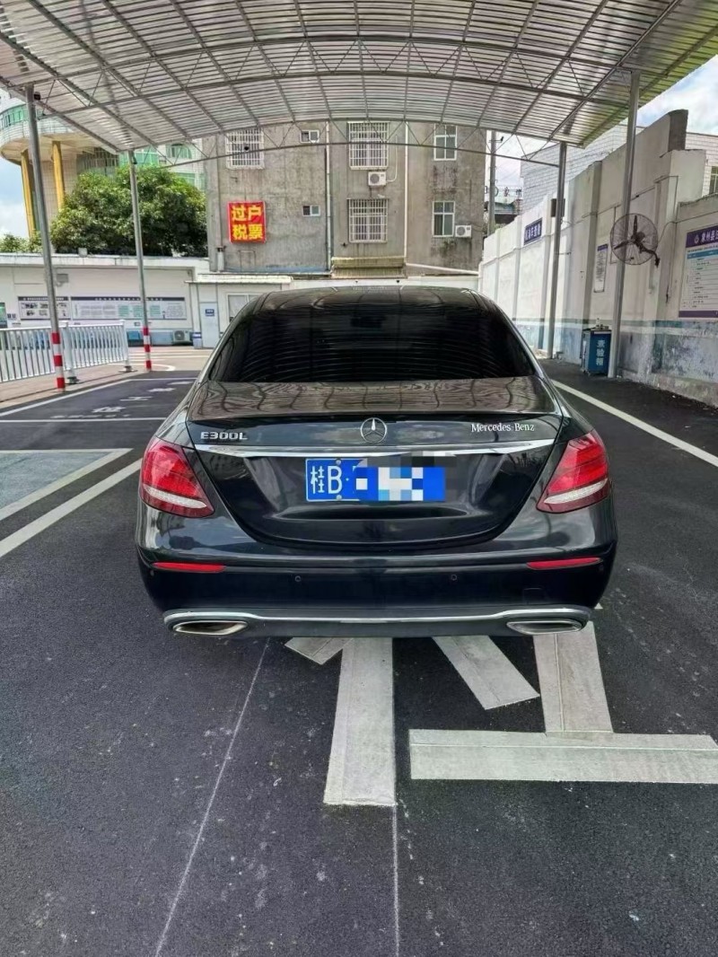 桂林19年奔驰E9