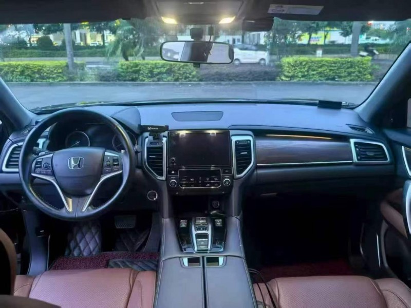 莆田17年本田URV4