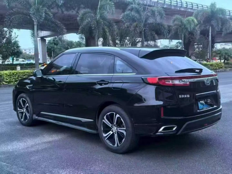 莆田17年本田URV5