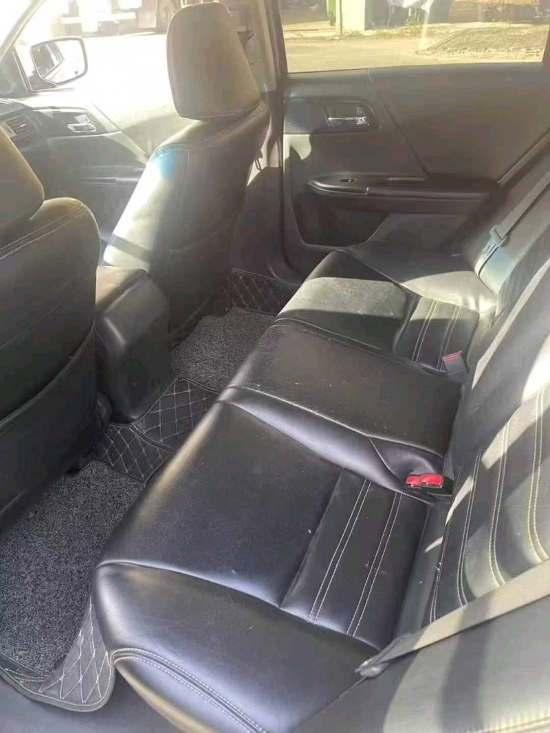 韶关16年本田雅阁4