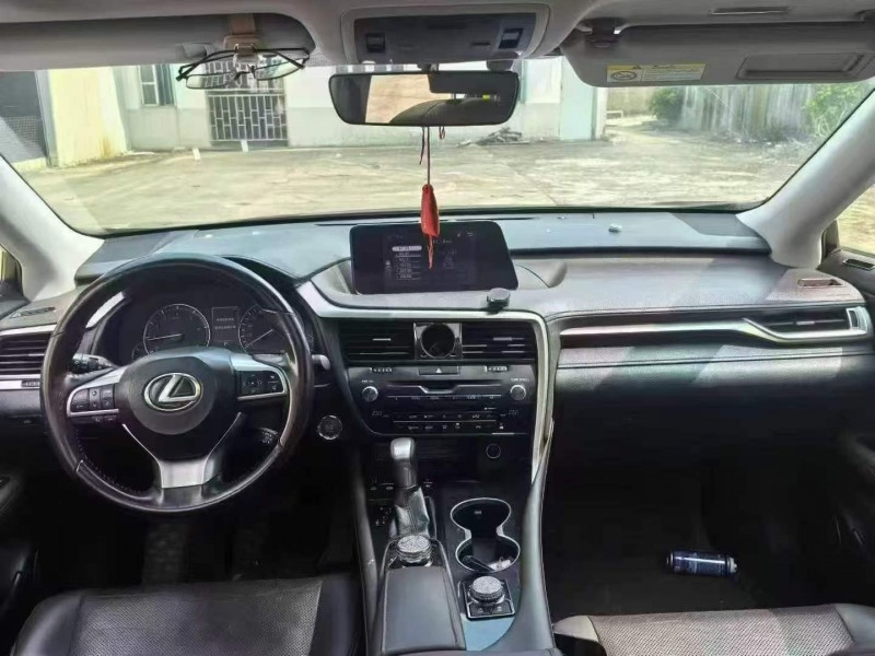 厦门17年雷克萨斯RX4