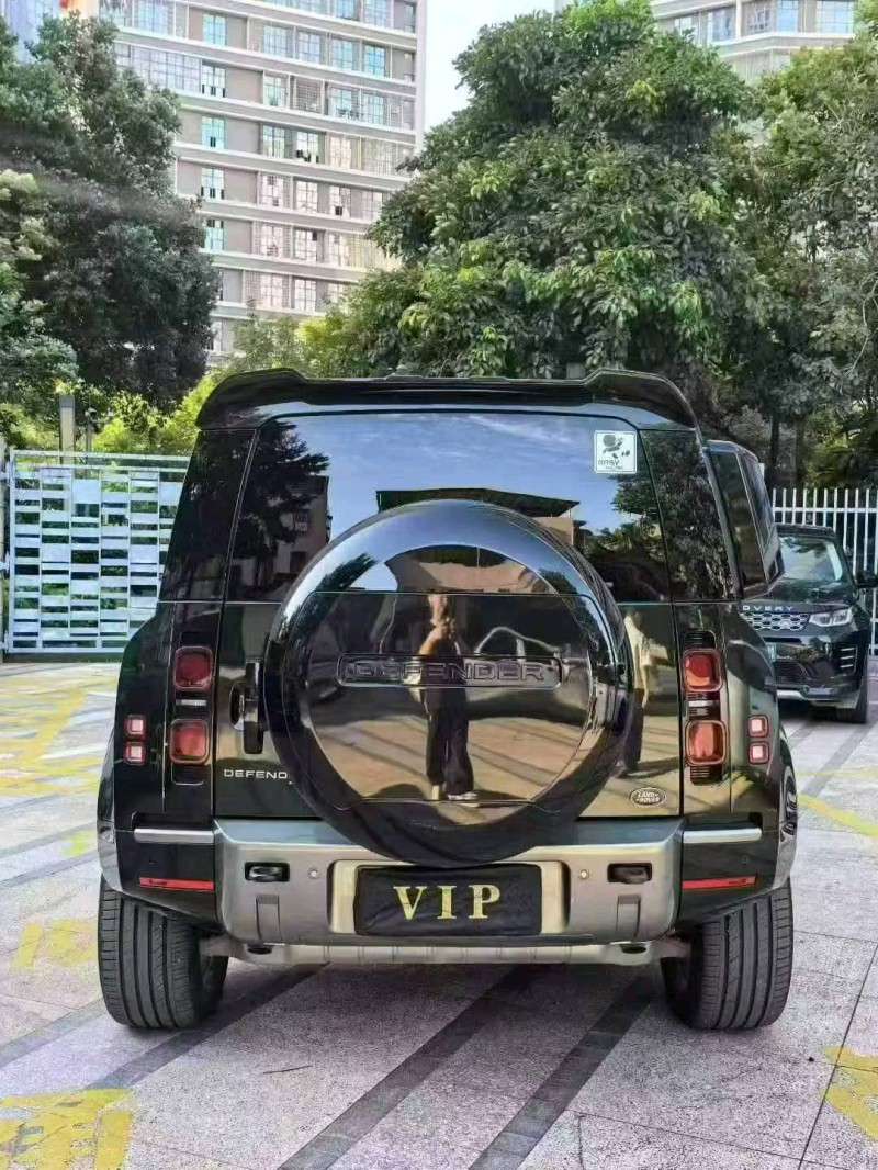 莆田23年路虎卫士9