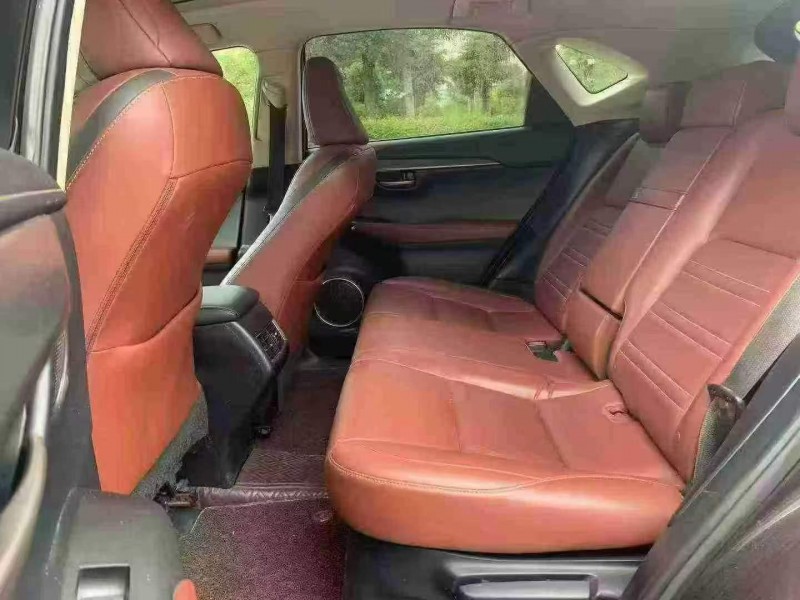 汕头15年雷克萨斯NX8