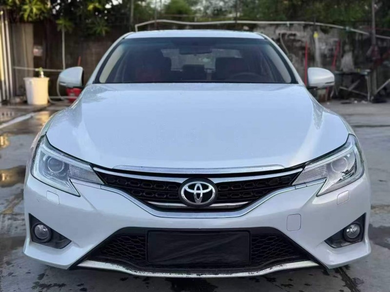 深圳15年丰田锐志1