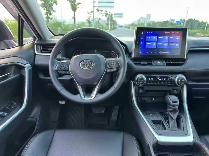 江门21年丰田RAV4荣放3