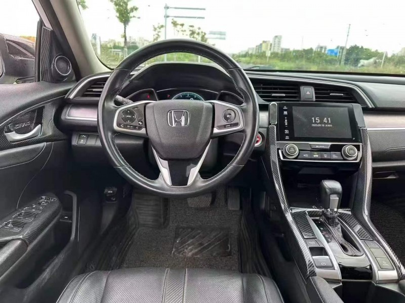 江门17年本田思域5