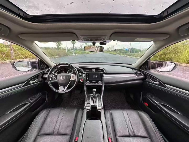 江门17年本田思域6