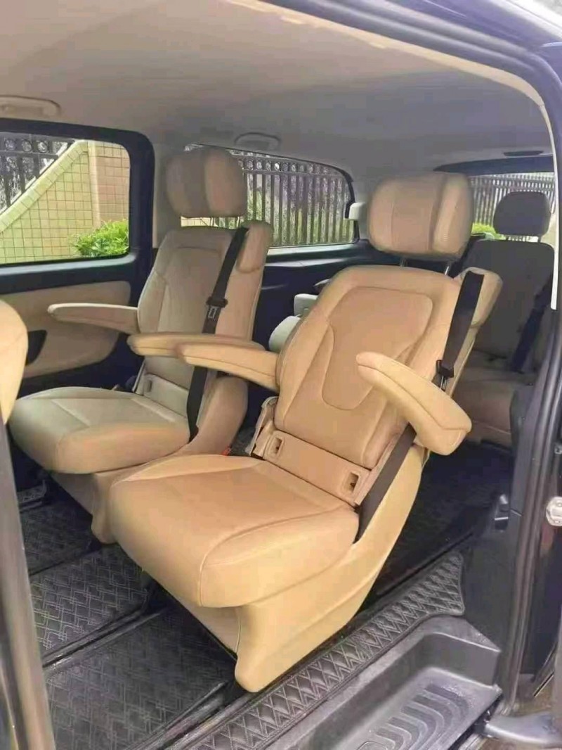 汕头21年奔驰威霆4