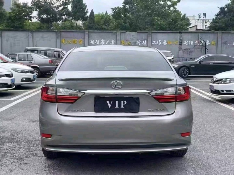 安顺18年雷克萨斯ES9