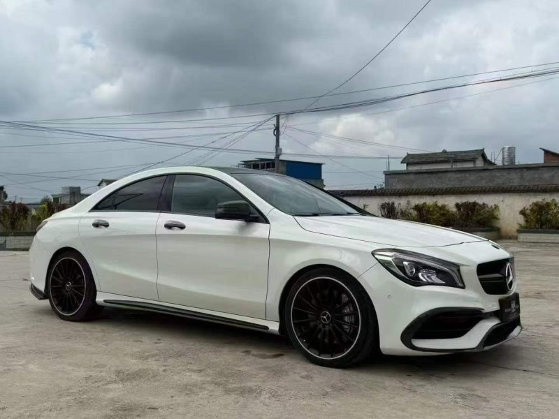 铜仁17年奔驰CLA5