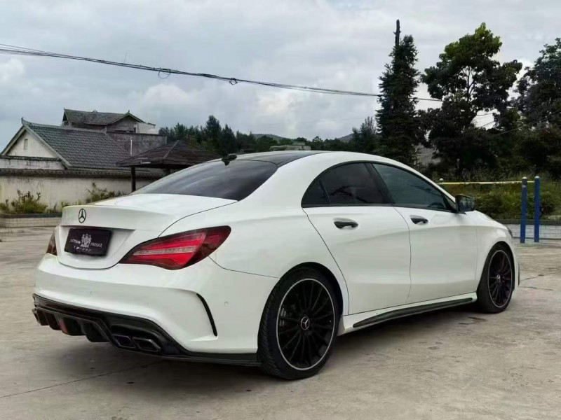 铜仁17年奔驰CLA6