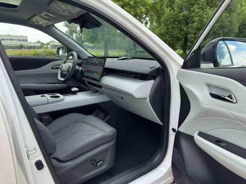 苏州25年长安汽车UNI7