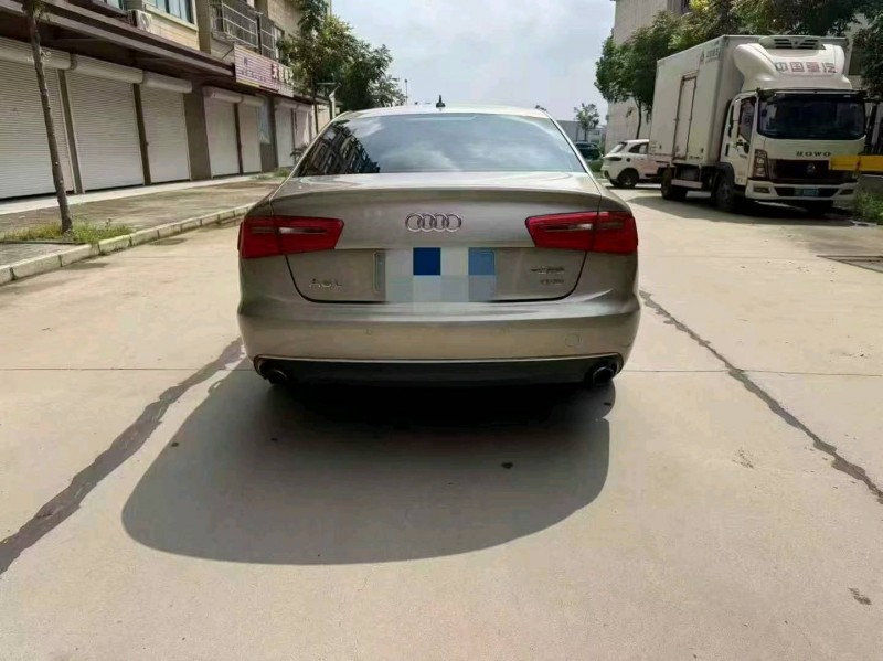 苏州15年奥迪A6L8