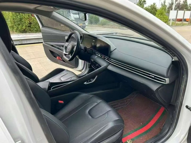 宿迁21年现代伊兰特7