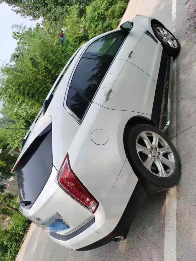 临沂15年凯迪拉克SRX8