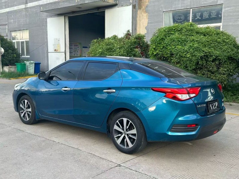 宿迁19年日产蓝鸟8