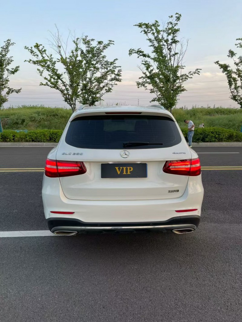 宿迁17年奔驰GLC9